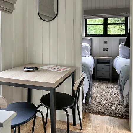 Shepherds Hut - Uk52010 *